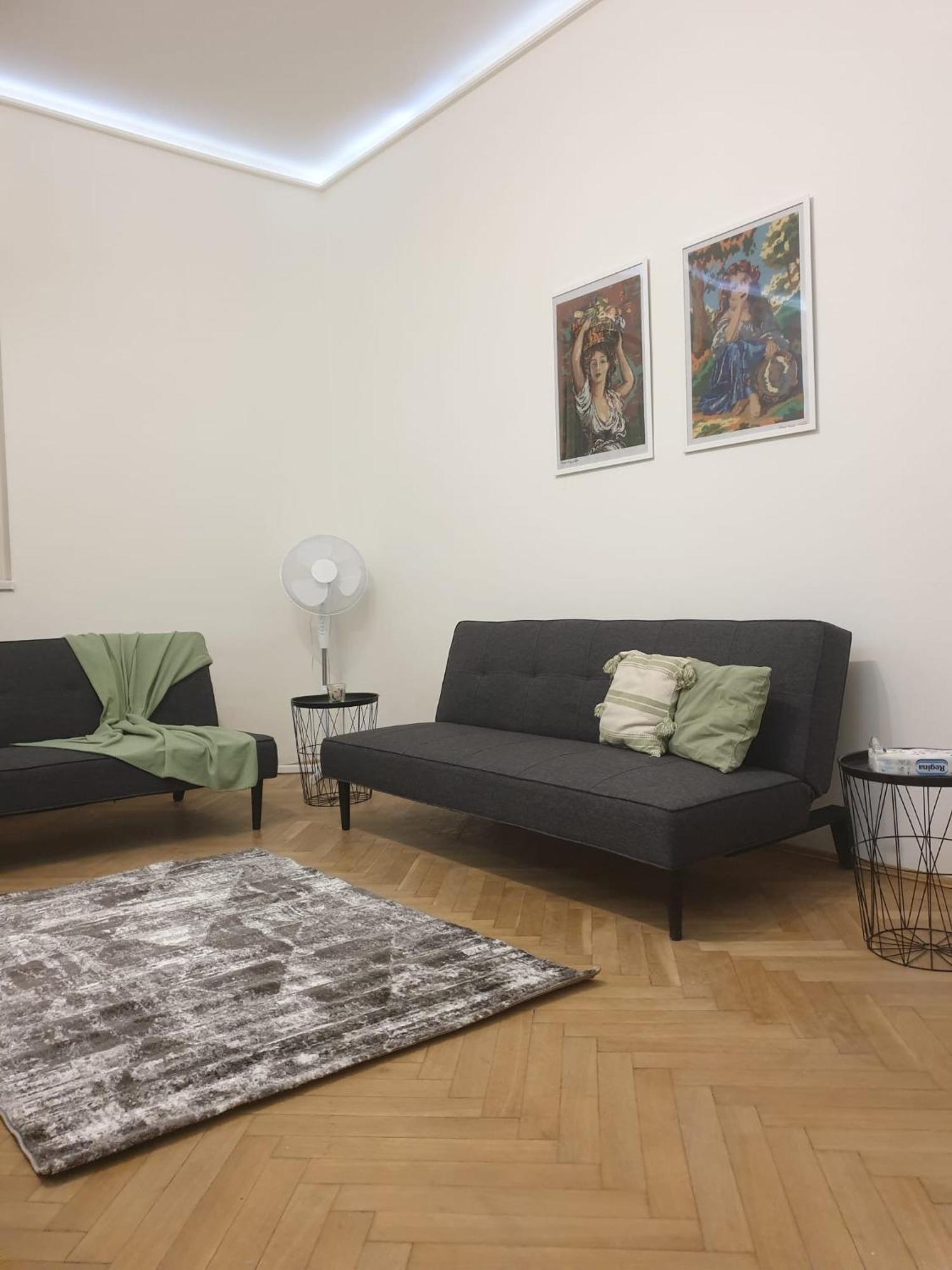 M&Ns Apartamento Budapeste Exterior foto